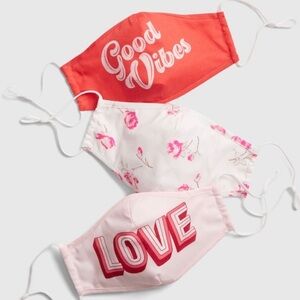 Mask With Filter Pocket